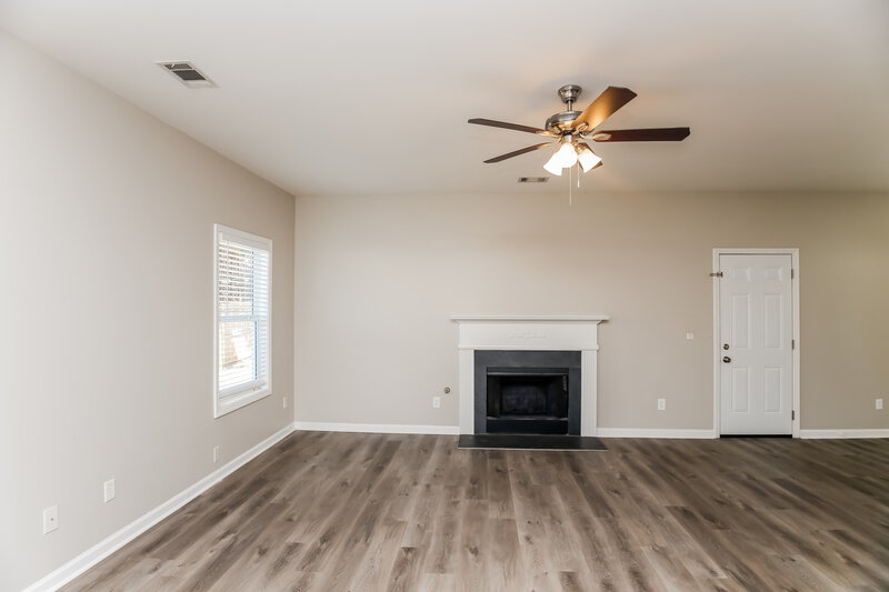 1,905/Mo, 12 Westin Way Dallas, GA 30132 Living Room View