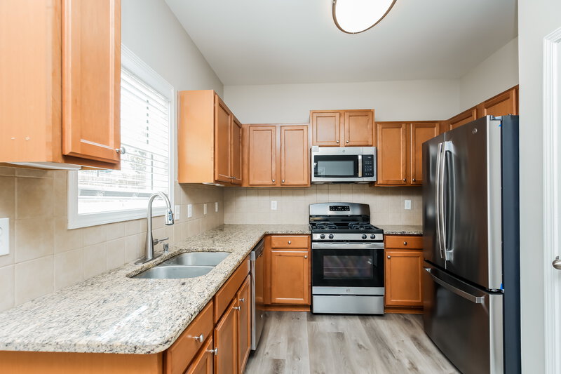 1,905/Mo, 12 Westin Way Dallas, GA 30132 Kitchen View