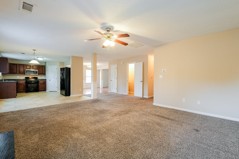 2,200/Mo, 3537 Rosebud Park Dr Snellville, GA 30039 Living Room View 2