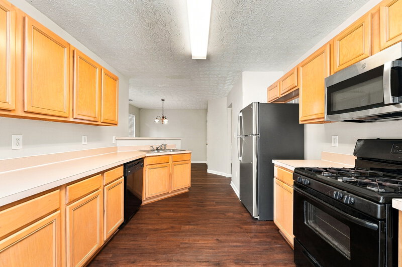 2,200/Mo, 4142 Laurel Bend Ct Snellville, GA 30039 Kitchen View