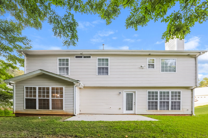 2,290/Mo, 4142 Laurel Bend Ct Snellville, GA 30039 Rear View