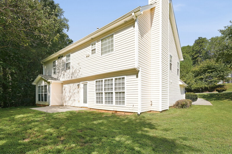 2,200/Mo, 4142 Laurel Bend Ct Snellville, GA 30039 Rear View
