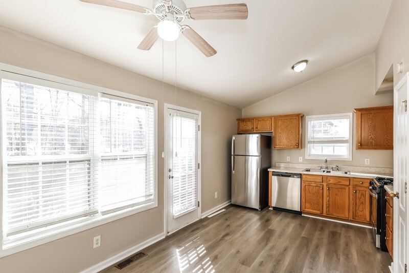 1,820/Mo, 7823 Cambridge Dr Douglasville, GA 30134 Dining Room View