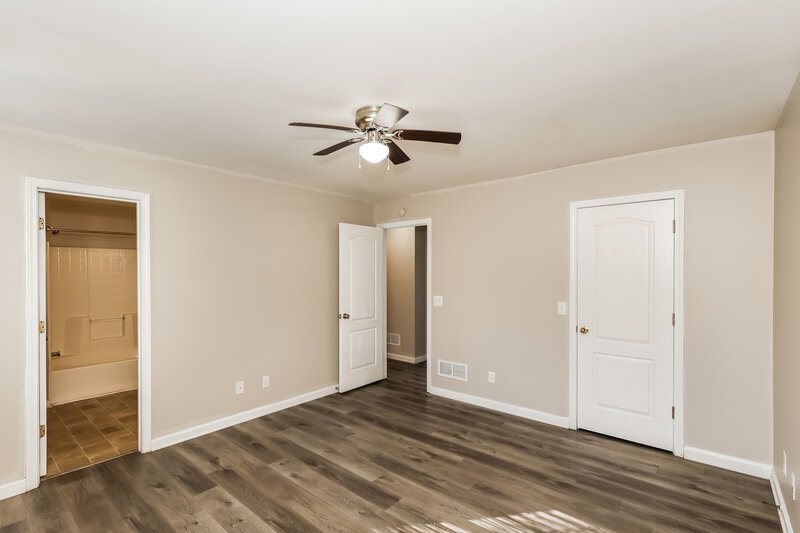 1,820/Mo, 7823 Cambridge Dr Douglasville, GA 30134 Main Bedroom View 2