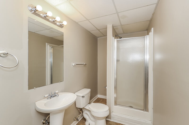 1,820/Mo, 7823 Cambridge Dr Douglasville, GA 30134 Main Bathroom View