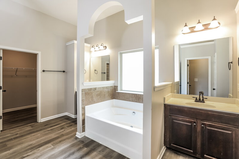 2,855/Mo, 4274 Sir Dixon Dr Fairburn, GA 30213 Main Bathroom View