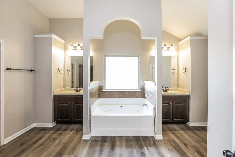 2,855/Mo, 4274 Sir Dixon Dr Fairburn, GA 30213 Main Bathroom View 2