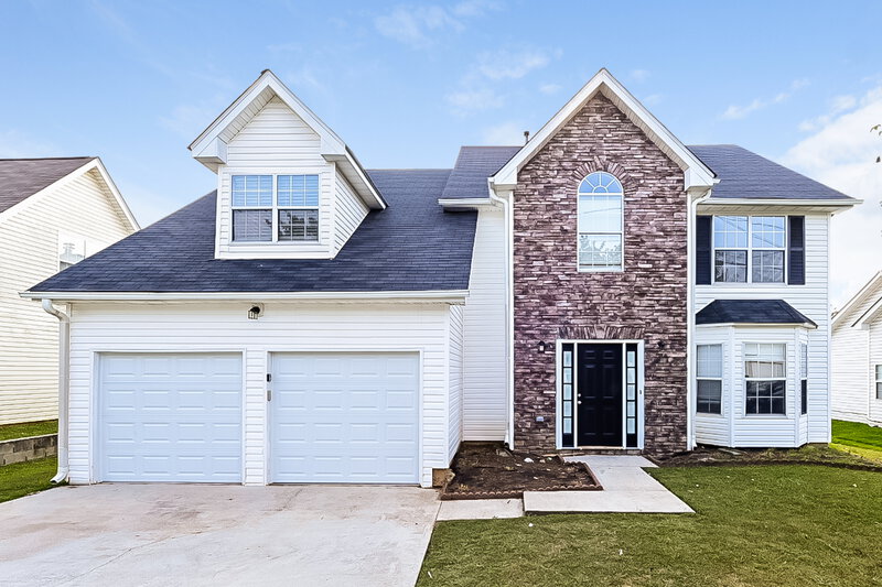 2,250/Mo, 4305 Ward Bluff Dr Ellenwood, GA 30294 External View