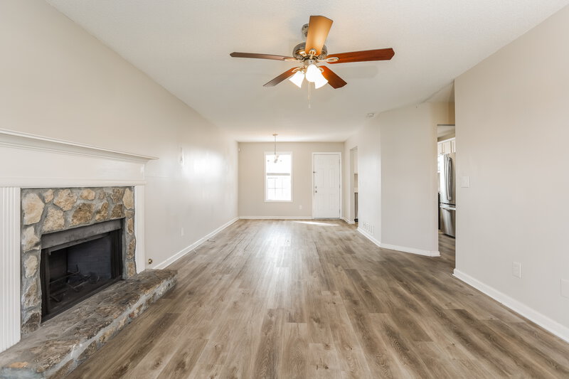 2,450/Mo, 600 Sheffield Ct Villa Rica, GA 30180 Living Room View 2