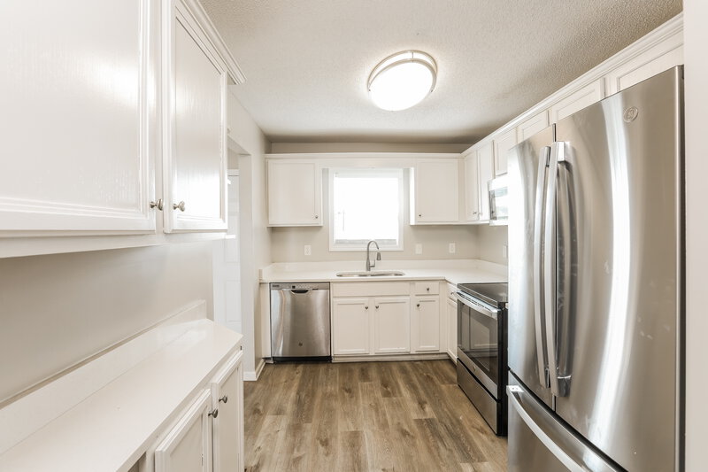 2,450/Mo, 600 Sheffield Ct Villa Rica, GA 30180 Kitchen View