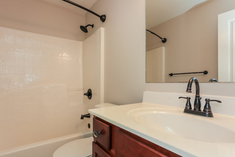 2,350/Mo, 7756 Parkside Drive Lithia Springs, GA 30122 Bathroom View
