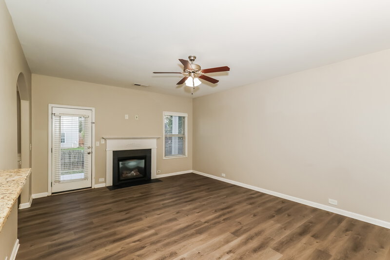 2,595/Mo, 3924 Lake Manor Way Atlanta, GA 30349 Living Room View