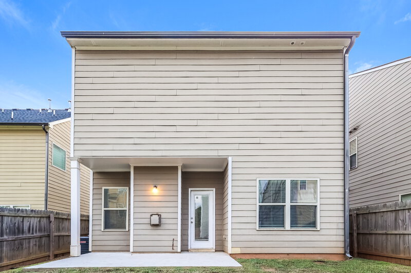 2,595/Mo, 3924 Lake Manor Way Atlanta, GA 30349 Rear View