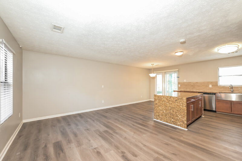 1,780/Mo, 4578 Old Lake Dr Decatur, GA 30034 Living Room View