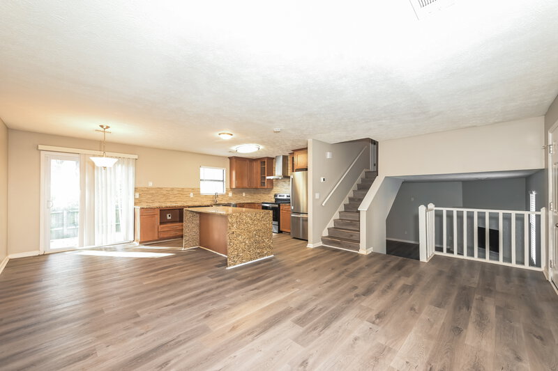 1,780/Mo, 4578 Old Lake Dr Decatur, GA 30034 Living Room View 2