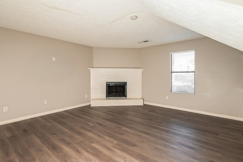 1,780/Mo, 4578 Old Lake Dr Decatur, GA 30034 Family Room View