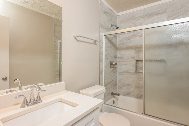 1,780/Mo, 4578 Old Lake Dr Decatur, GA 30034 Main Bathroom View