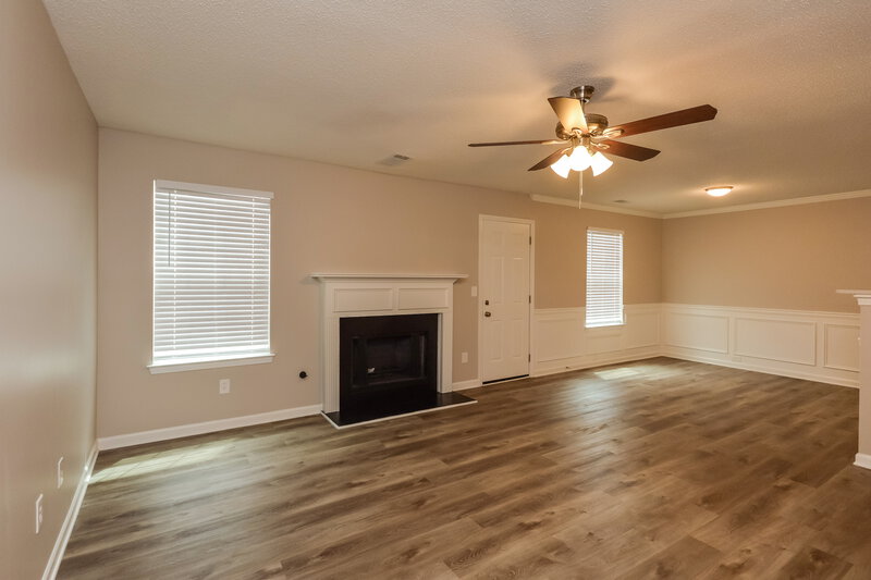 1,780/Mo, 105 Colser Drive Covington, GA 30016 Living Room View