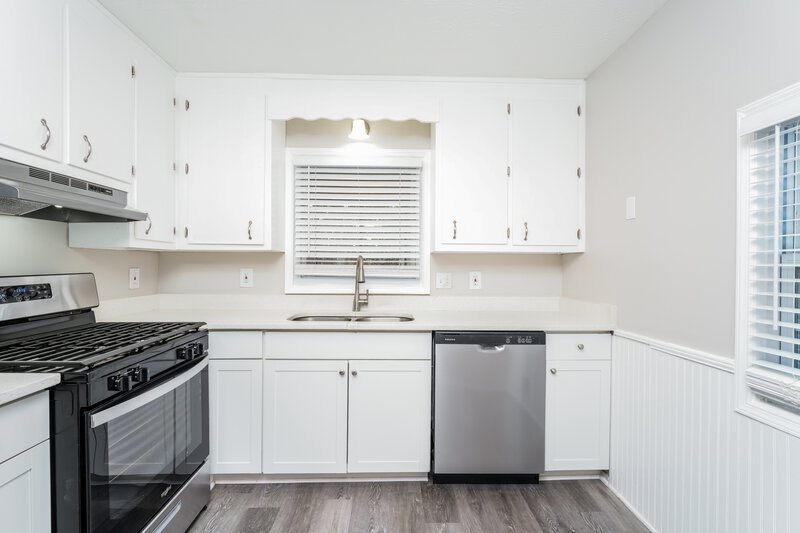 1,730/Mo, 3320 Revere Cir Snellville, GA 30039 Kitchen View