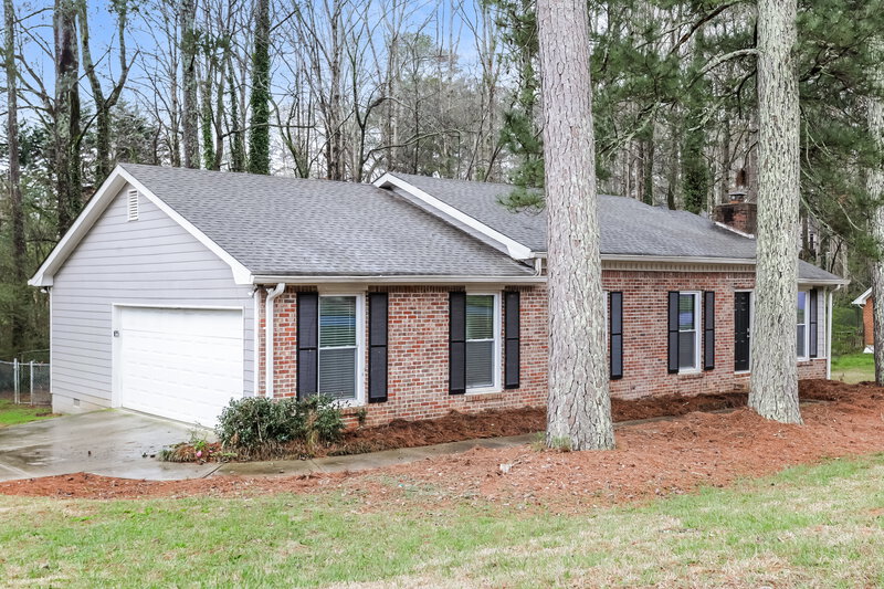 1,840/Mo, 661 Greenview Ave SE Conyers, GA 30094 Front View