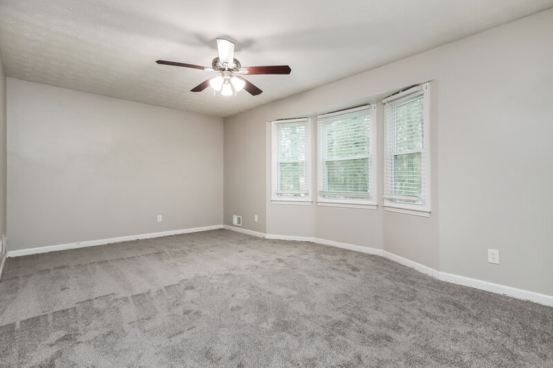 1,840/Mo, 661 Greenview Ave SE Conyers, GA 30094 Main Bedroom View