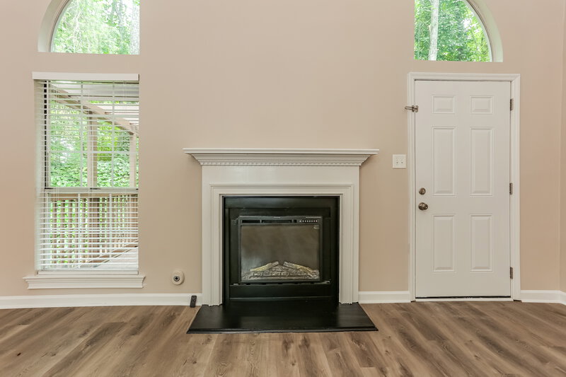 1,965/Mo, 4292 Hempstead Ct NW Kennesaw, GA 30144 Living Room View
