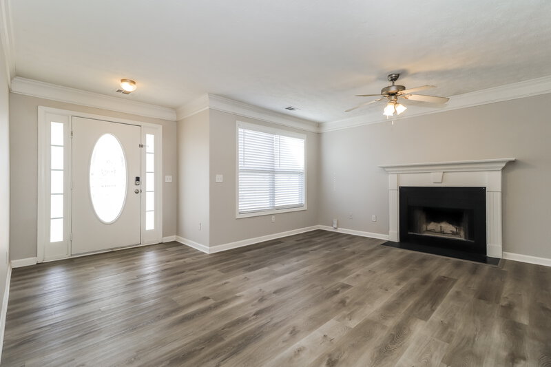 1,550/Mo, 166 Kennedy Ln Rockmart, GA 30153 Living Room View 2