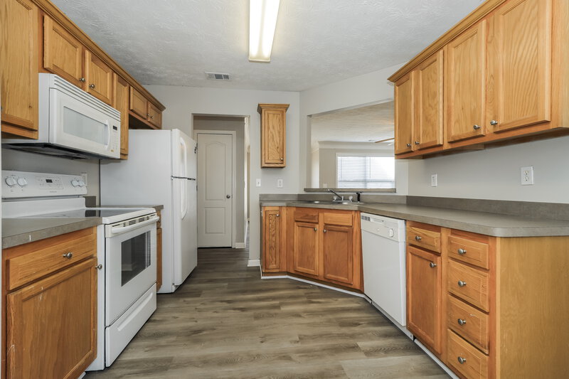 1,550/Mo, 166 Kennedy Ln Rockmart, GA 30153 Kitchen View