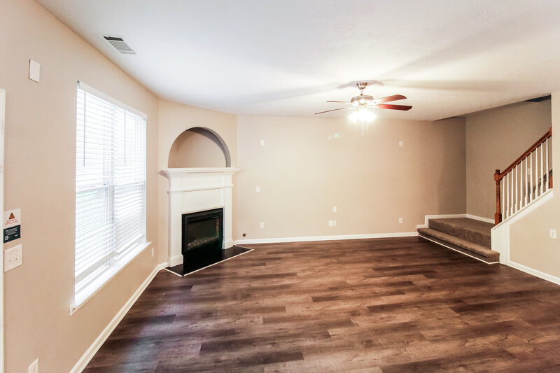 2,310/Mo, 4536 Beau Point Ct SW Snellville, GA 30039 Living Room View