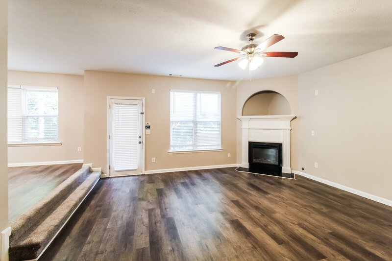 2,310/Mo, 4536 Beau Point Ct SW Snellville, GA 30039 Living Room View 2