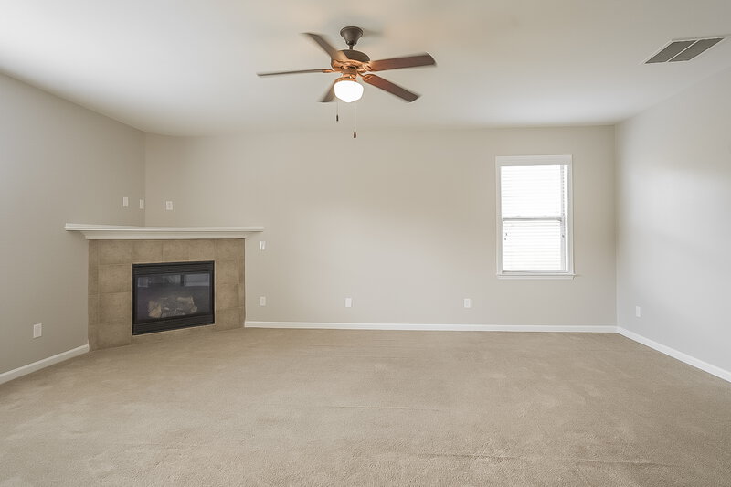 2,255/Mo, 3253 Willow Meadow Ln Douglasville, GA 30135 Living Room View 2