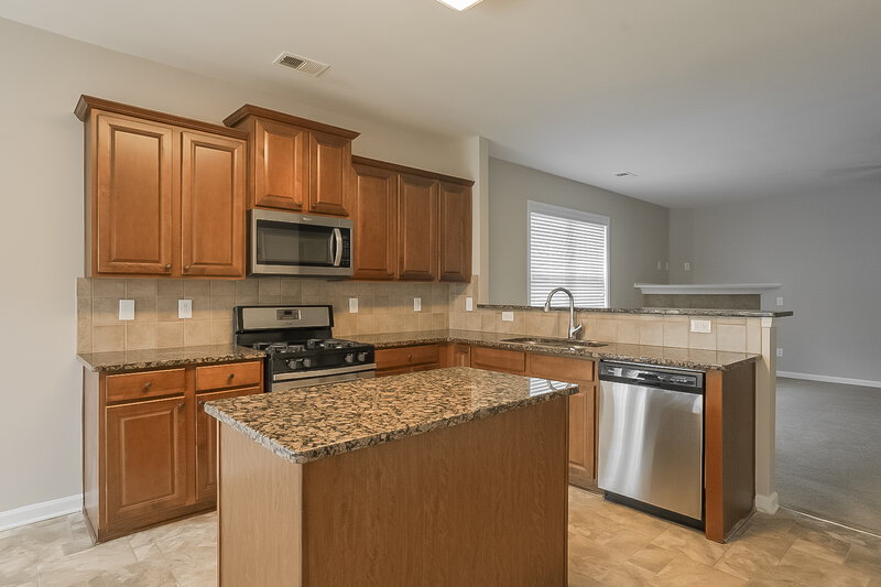2,255/Mo, 3253 Willow Meadow Ln Douglasville, GA 30135 Kitchen View 2