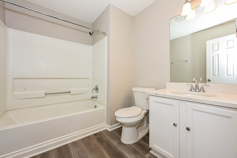 2,050/Mo, 5622 Glen Ridge Bend Lithonia, GA 30058 Bathroom View