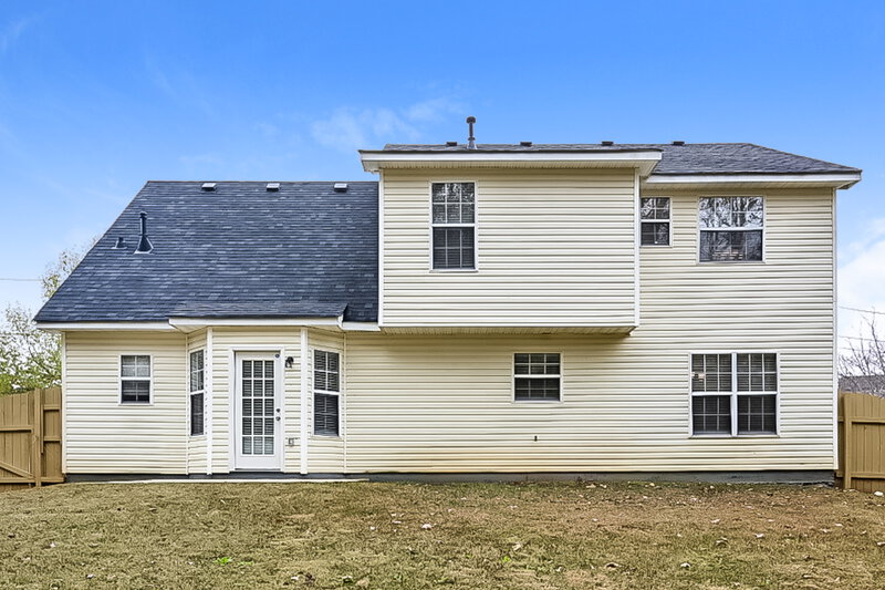 2,050/Mo, 5622 Glen Ridge Bend Lithonia, GA 30058 Rear View