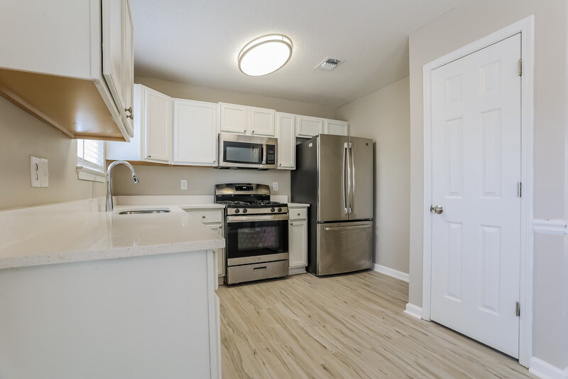 2,610/Mo, 3179 Lower Creek Dr Douglasville, GA 30135 Kitchen View 2