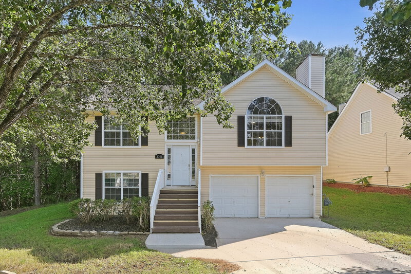 0/Mo, 3765 Crowned Eagle Douglasville, GA 30135 External View