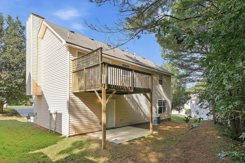 0/Mo, 3765 Crowned Eagle Douglasville, GA 30135 Rear View