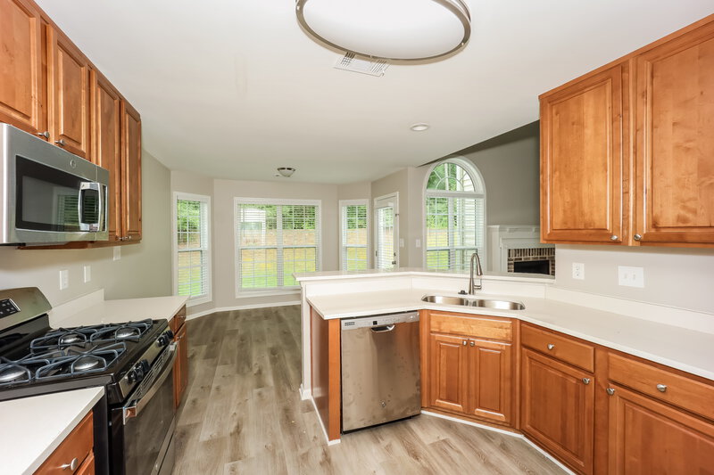 2,775/Mo, 530 Millbrook Village Dr Tyrone, GA 30290 Kitchen View 2