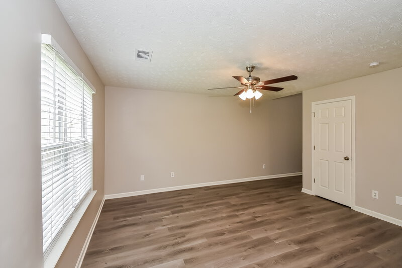 1,930/Mo, 7139 Crystal Creek Pl Douglasville, GA 30134 Living Room View 3