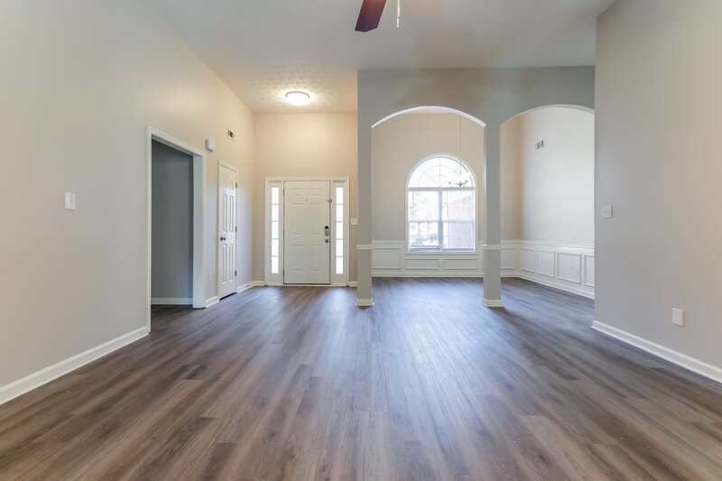 2,305/Mo, 740 James Ridge Dr Lawrenceville, GA 30045 Living Room View 2