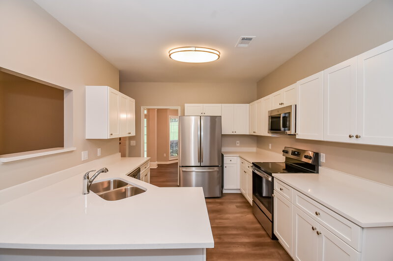 3,130/Mo, 10038 Harmon Springs Dr Villa Rica, GA 30180 Kitchen View