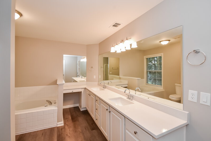 3,130/Mo, 10038 Harmon Springs Dr Villa Rica, GA 30180 Main Bathroom View