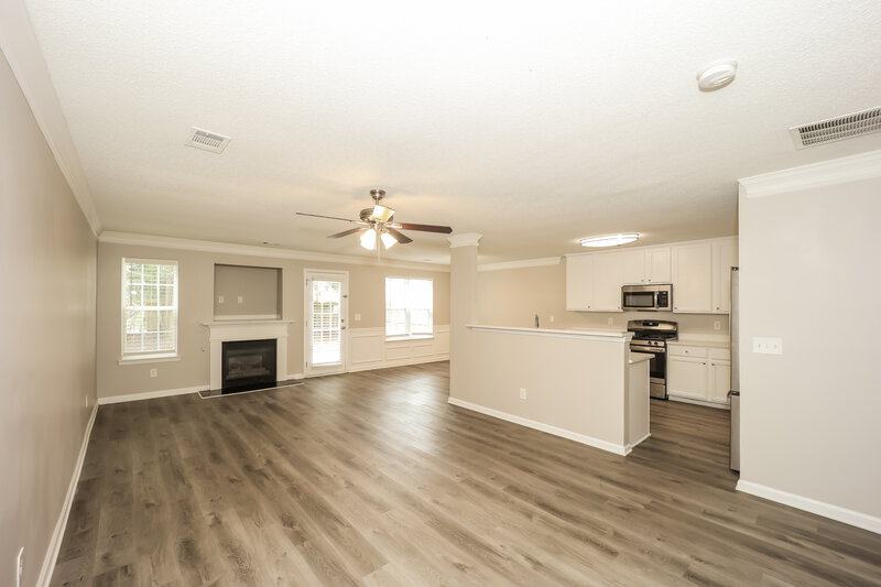 2,055/Mo, 116 Preserve Dr Newnan, GA 30263 Living Room View 2