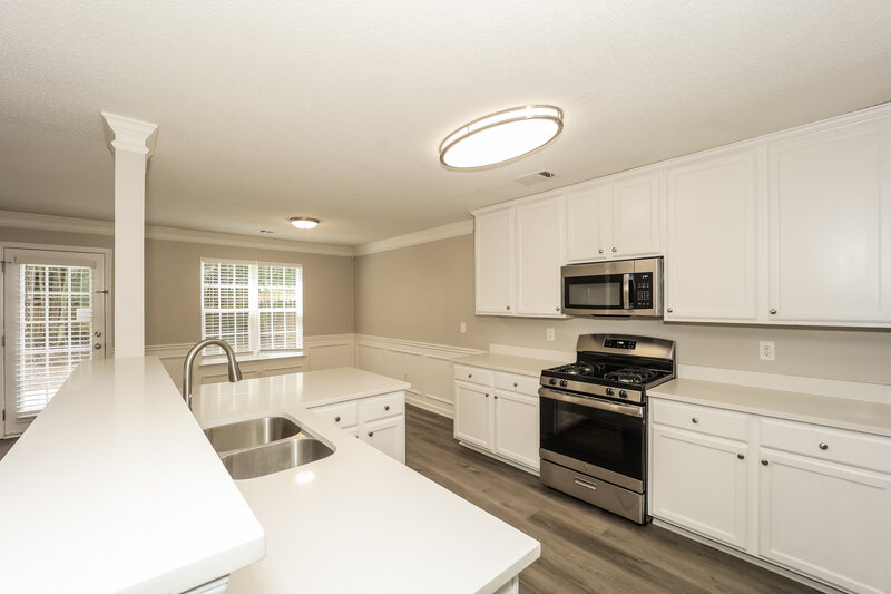 2,055/Mo, 116 Preserve Dr Newnan, GA 30263 Kitchen View 2