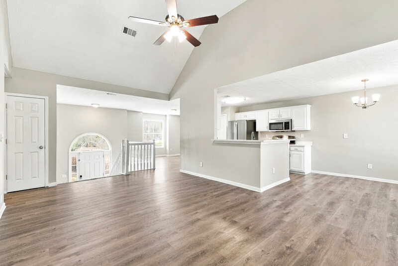 2,065/Mo, 175 Brandon Ridge Ct Riverdale, GA 30274 Living Room View 2