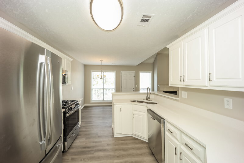 3,040/Mo, 175 Brandon Ridge Ct Riverdale, GA 30274 Kitchen View 2