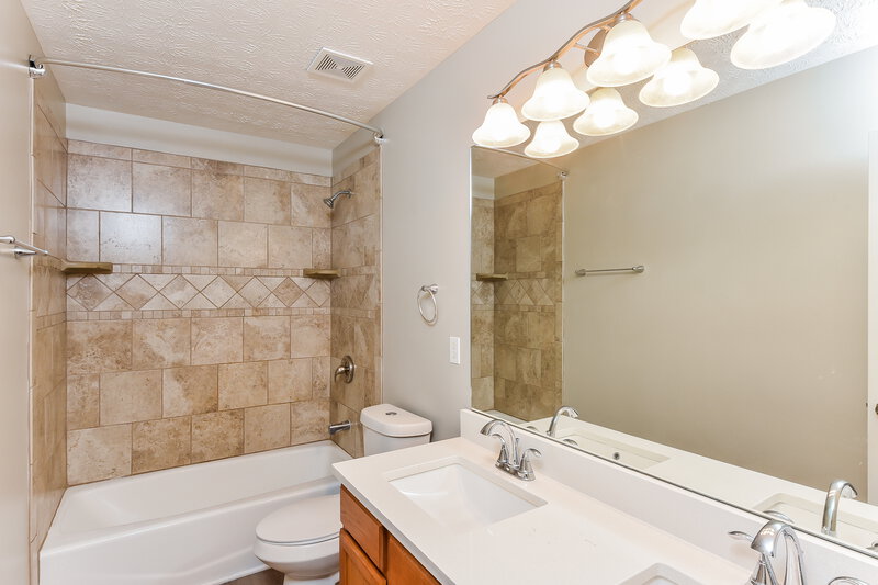 3,550/Mo, 2521 Meadow Pond Trl Grayson, GA 30017 Bathroom View