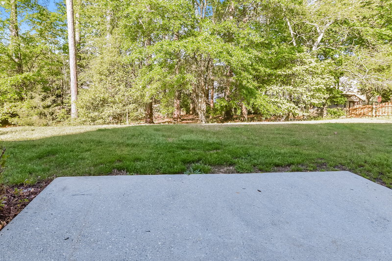 3,550/Mo, 2521 Meadow Pond Trl Grayson, GA 30017 Backyard View