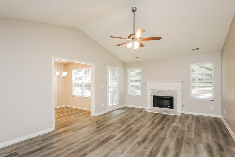 3,120/Mo, 785 Ashland Park Way SE Lawrenceville, GA 30045 Living Room View 2