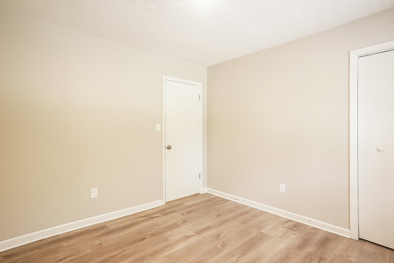 1,940/Mo, 551 GREGORY MANOR DR SW Smyrna, GA 30082 Bedroom View